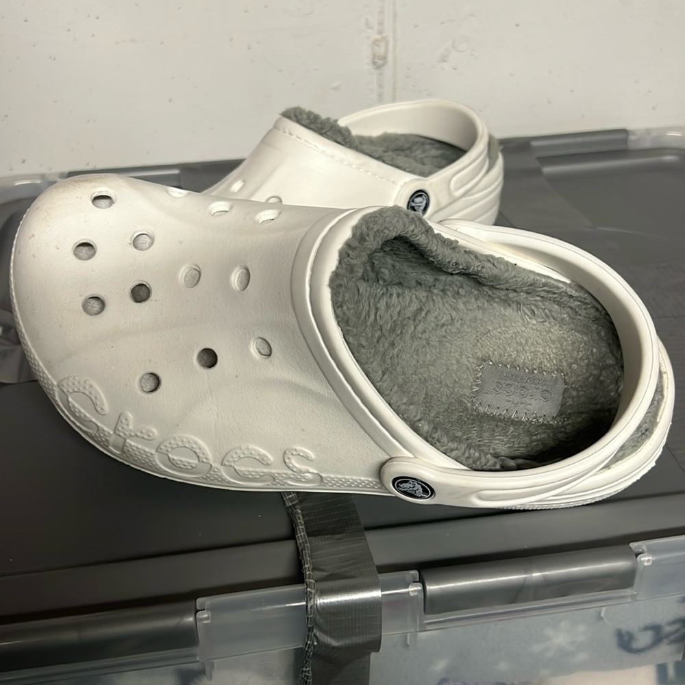 White fuzzy crocs, size 9